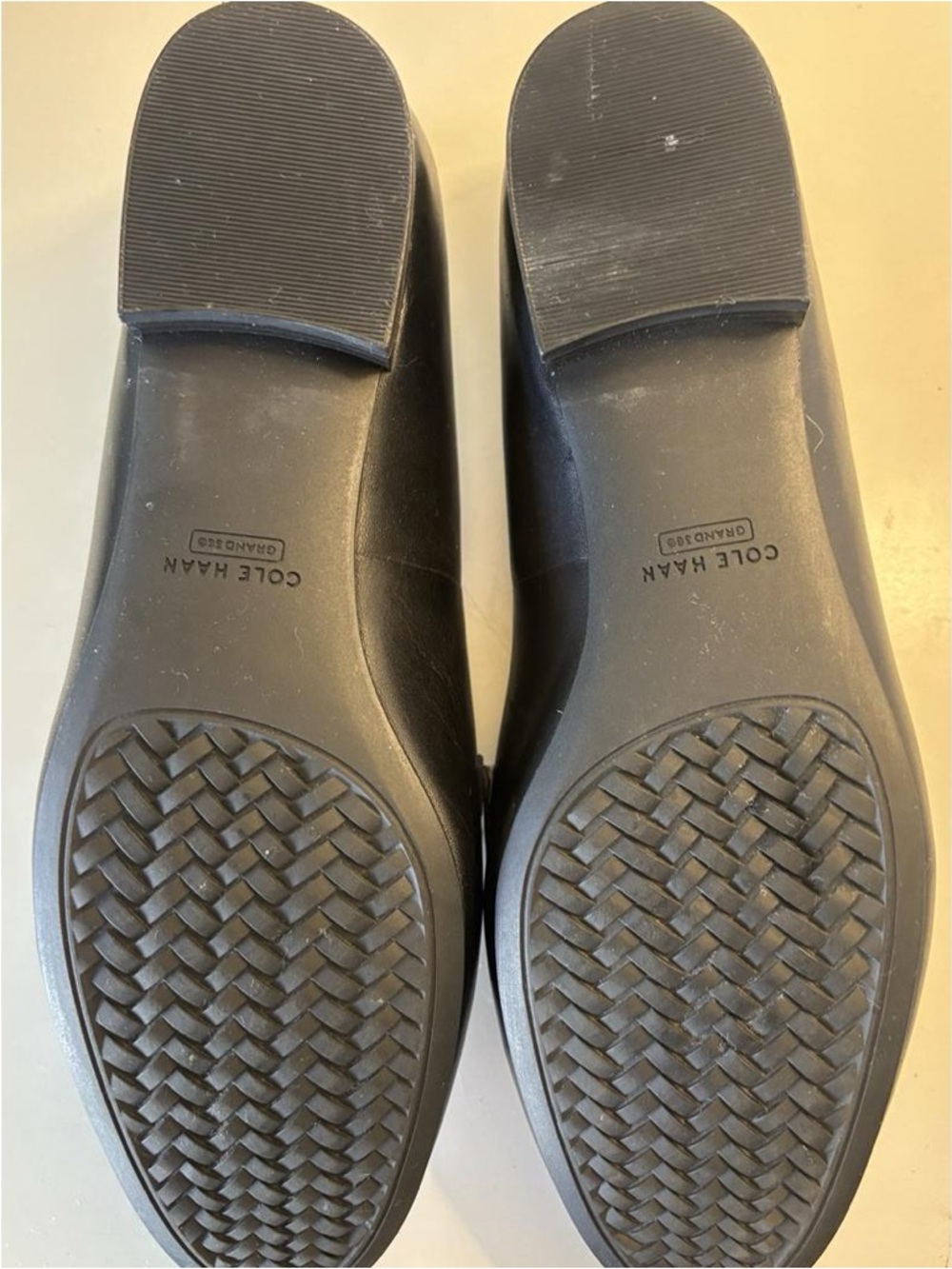 Cole Haan Black Leather Penny Loafers 8.5 Classic Office Work Comfort - Picture 5 of 5